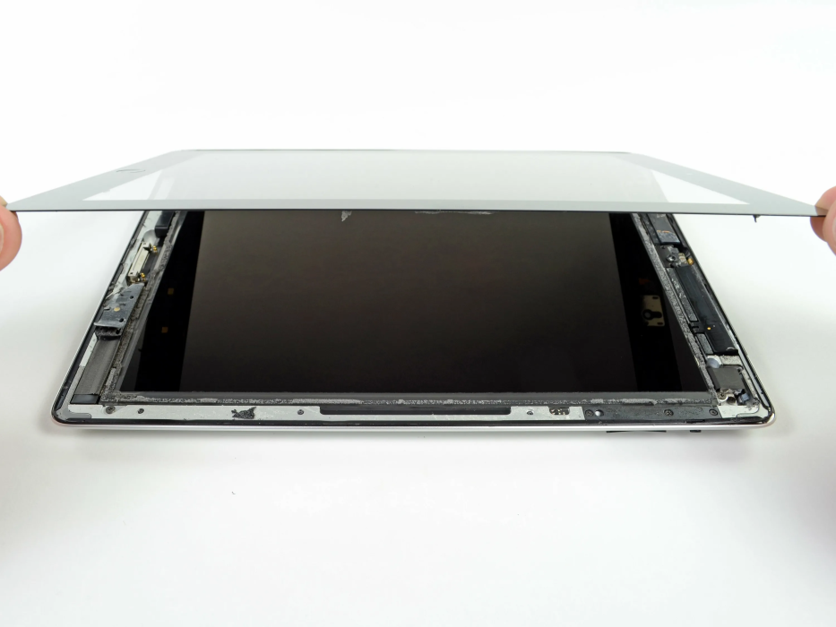 Замена стекла дисплея планшетаЗамена стекла дисплея планшета в Ростове-на-Дону в сервисном центре PartsOkey