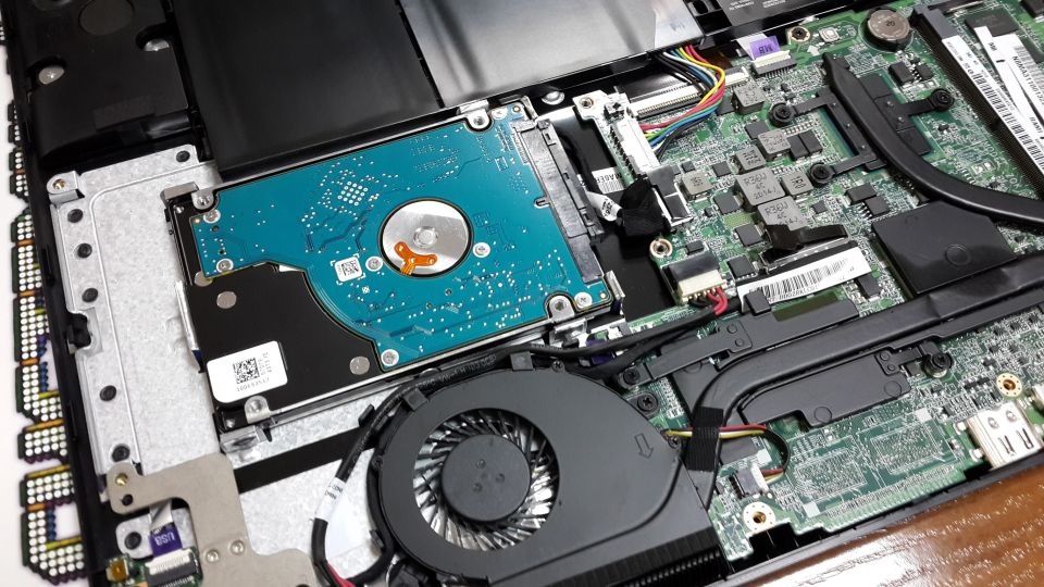 Сборка, разборка ноутбука в Ростове-на-Дону в сервисном центре PartsOkey